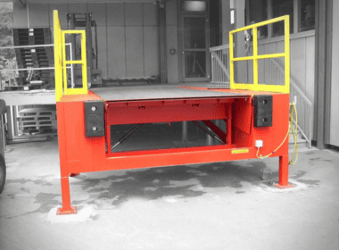 Hydraulic lift 